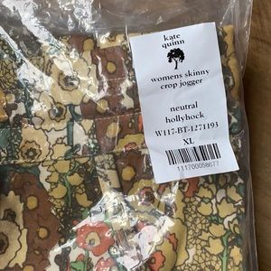 Kate Quinn women’s skinny crop jogger